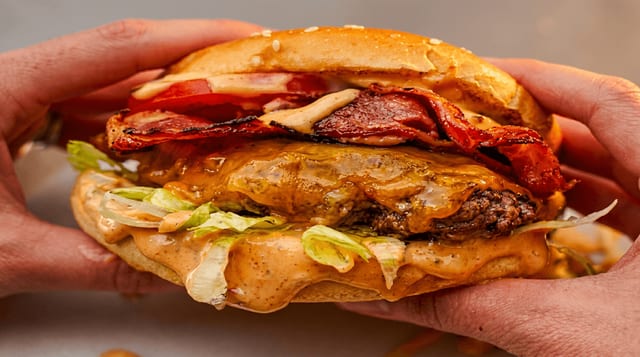 Bacon Love Burger.